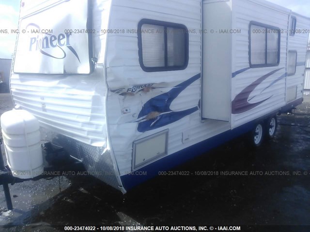 1EB1T212756010390 - 2005 FLEETWOOD PIONEER  WHITE photo 6