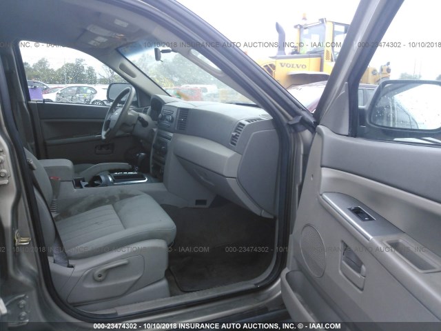 1J4GS48KX6C258582 - 2006 JEEP GRAND CHEROKEE LAREDO/COLUMBIA/FREEDOM 棕色 照片 5