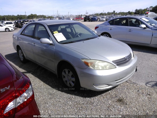 JTDBE32K730230035 - 2003 TOYOTA CAMRY LE/XLE Күміс фото 3