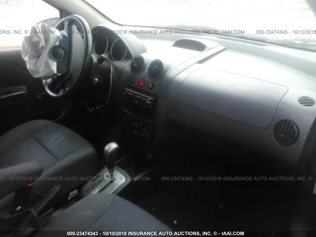 KL1TD666X8B204540 - 2008 CHEVROLET AVEO LS GRAY photo 5