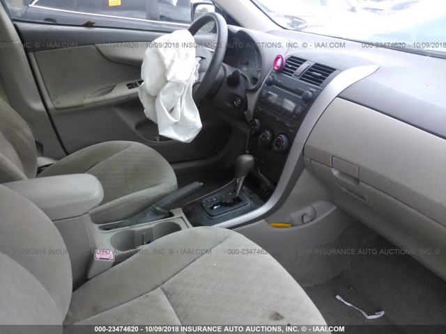 JTDBL40E499077904 - 2009 TOYOTA COROLLA LE/XLE GREEN photo 5