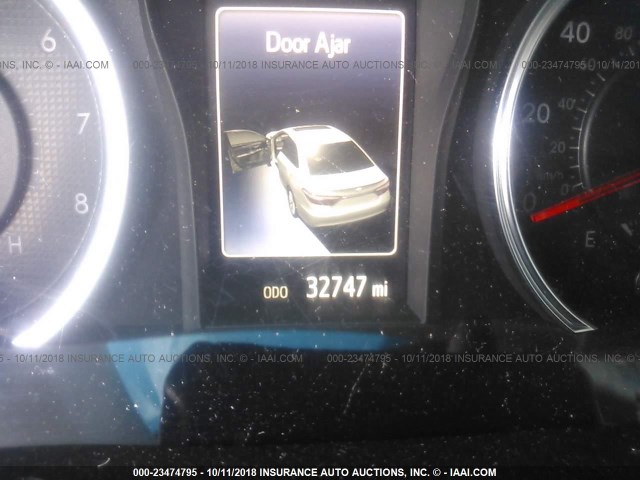 4T1BF1FK7GU251845 - 2016 TOYOTA CAMRY LE/XLE/SE/XSE WHITE photo 7