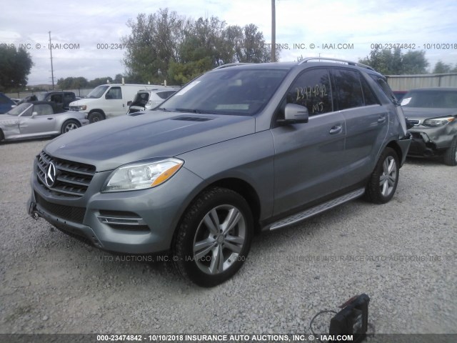 4JGDA5HB6FA532997 - 2015 MERCEDES-BENZ ML 350 4MATIC GRAY photo 2