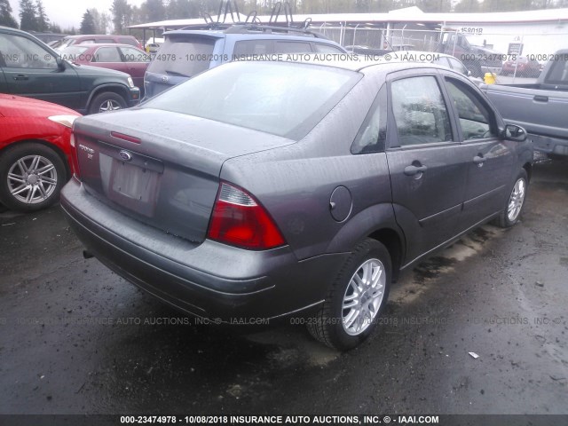 1FAFP34NX7W111732 - 2007 FORD FOCUS ZX4/S/SE/SES 灰色 照片 4