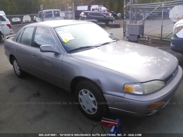 4T1BG12K3TU802463 - 1996 TOYOTA CAMRY DX/LE/XLE GOLD photo 1