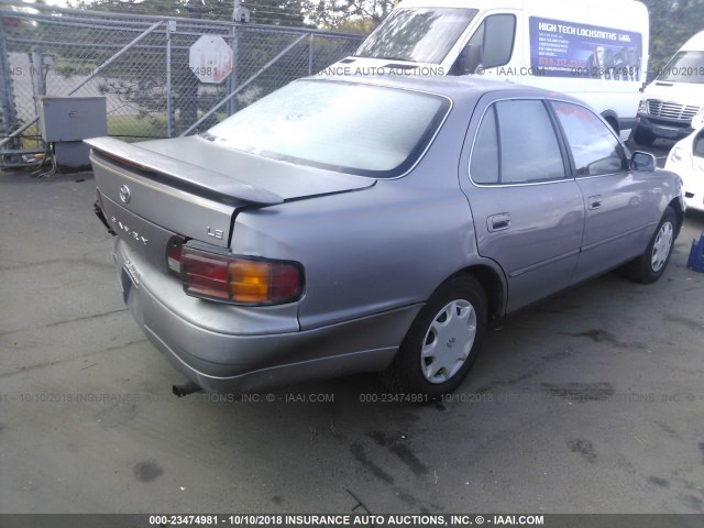 4T1BG12K3TU802463 - 1996 TOYOTA CAMRY DX/LE/XLE GOLD photo 4