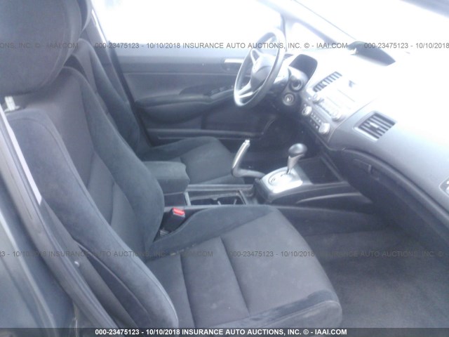 2HGFA1F62BH525036 - 2011 HONDA CIVIC LX-S Plata foto 5