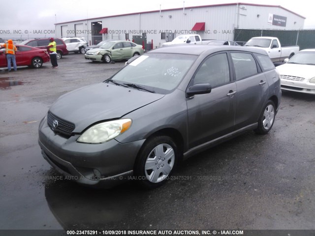 2T1KR32EX5C477606 - 2005 TOYOTA COROLLA MATRIX XR GRAY photo 2