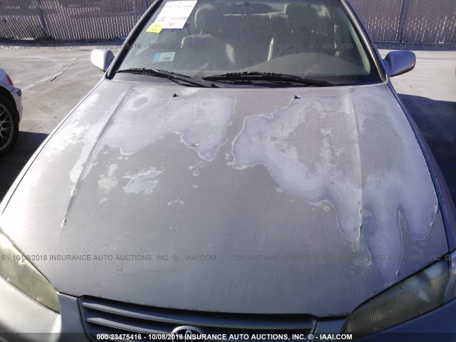 JT2BG22K8W0186712 - 1998 TOYOTA CAMRY CE/LE/XLE 银色 照片 6