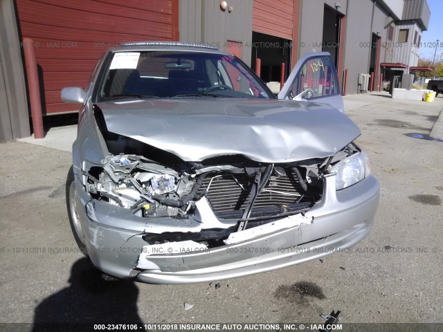 JT2BF22K4Y0256695 - 2000 TOYOTA CAMRY CE/LE/XLE 银色 照片 6