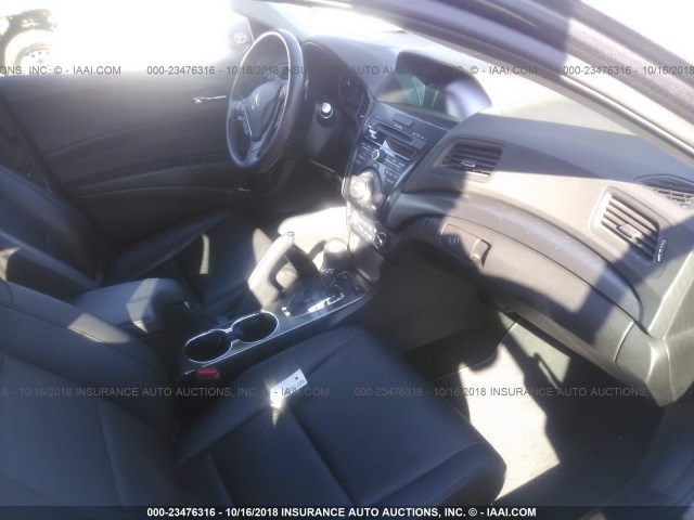 19VDE1F78DE004820 - 2013 ACURA ILX 20 TECH GRAY photo 5