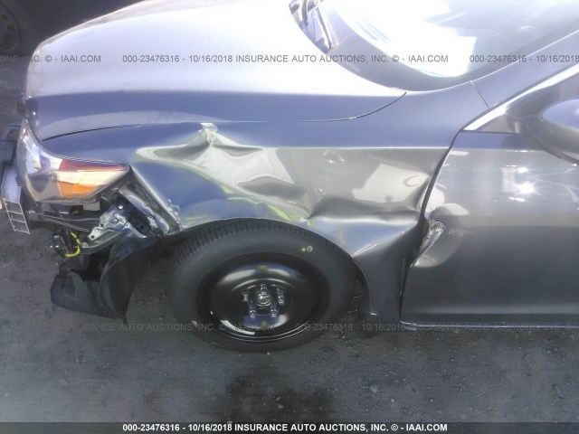 19VDE1F78DE004820 - 2013 ACURA ILX 20 TECH GRAY photo 6