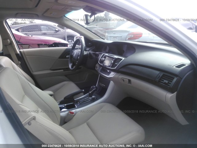 1HGCR6F53EA005270 - 2014 HONDA ACCORD HYBRID/EXL WHITE photo 5