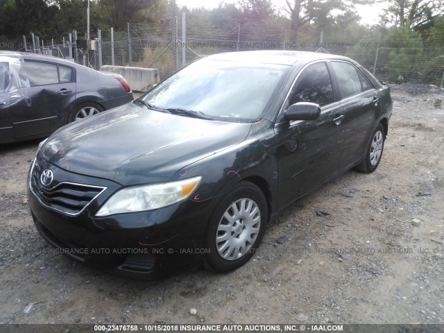 4T1BF3EK8AU506717 - 2010 TOYOTA CAMRY SE/LE/XLE მწვანე ფოტო 2