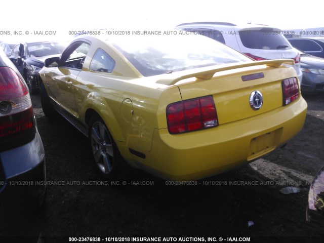 1ZVFT80N965219429 - 2006 FORD MUSTANG YELLOW photo 3