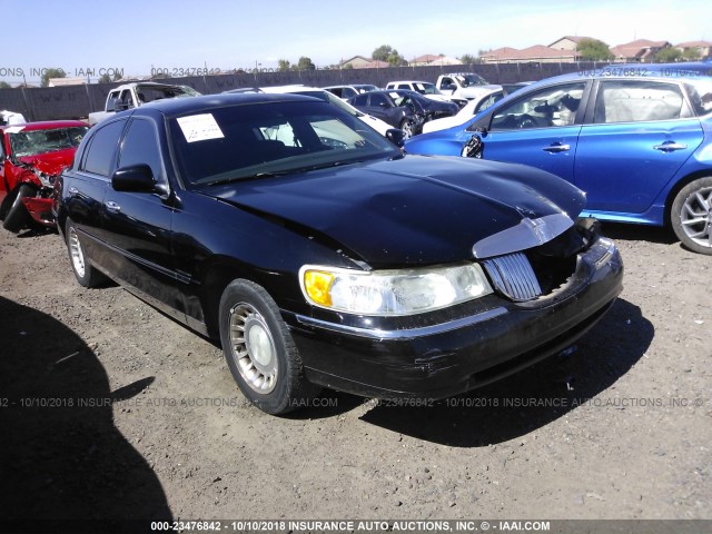 1LNHM81W8YY924686 - 2000 LINCOLN TOWN CAR EXECUTIVE BLACK photo 1