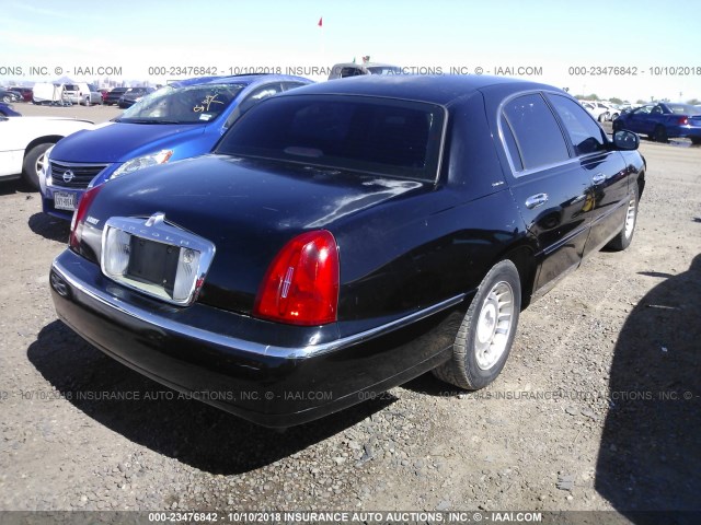 1LNHM81W8YY924686 - 2000 LINCOLN TOWN CAR EXECUTIVE BLACK photo 4