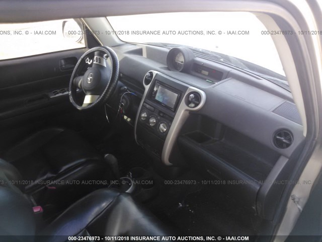 JTLKT324364061401 - 2006 TOYOTA SCION XB ვერცხლისფერი ფოტო 5