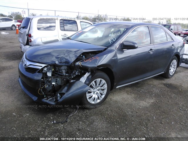 4T1BD1FK7CU056652 - 2012 TOYOTA CAMRY HYBRID/LE/XLE 灰色 照片 2