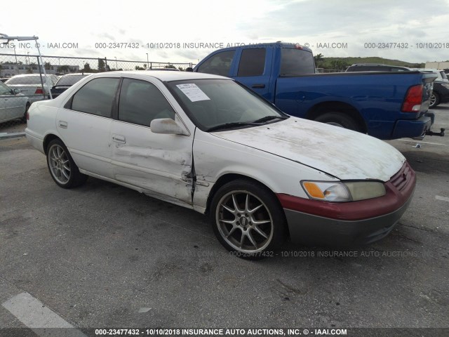4T1BG22KXVU184017 - 1997 TOYOTA CAMRY CE/LE/XLE 白色 照片 6
