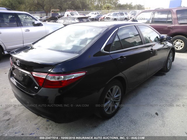 4T1BF1FK3HU427923 - 2017 TOYOTA CAMRY LE/XLE/SE/XSE 黑色 照片 4