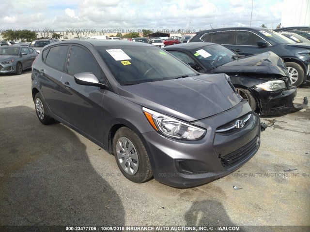 KMHCT5AEXHU317148 - 2017 HYUNDAI ACCENT SE GRAY photo 1