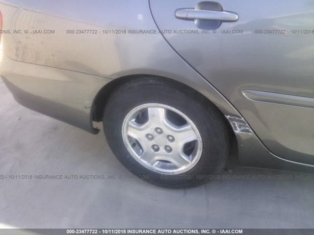 4T1BF30KX3U549403 - 2003 TOYOTA CAMRY LE/XLE/SE GRAY photo 6