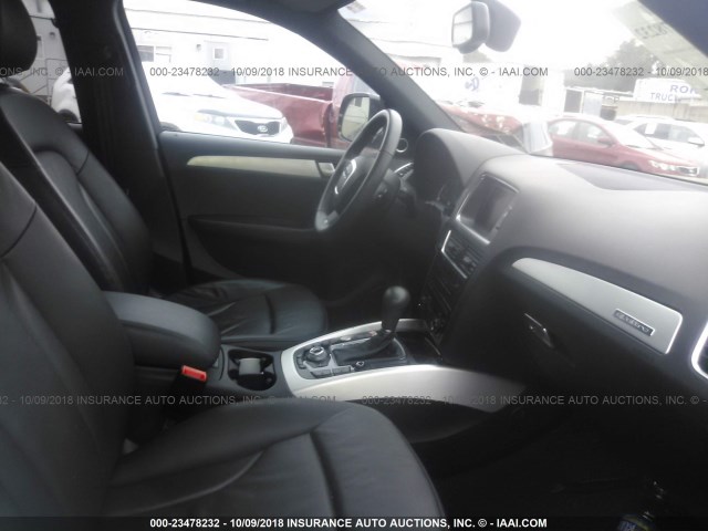 WA1WKAFP0BA012977 - 2011 AUDI Q5 PRESTIGE BLACK photo 5