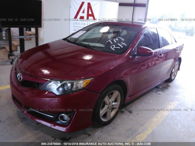 4T1BF1FK6EU788686 - 2014 TOYOTA CAMRY L/SE/LE/XLE წითელი ფოტო 2