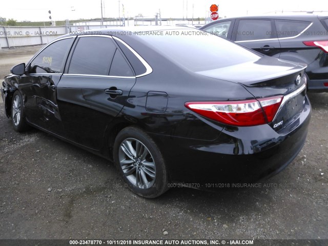 4T1BF1FK4FU006208 - 2015 TOYOTA CAMRY LE/XLE/SE/XSE 黑色 照片 3