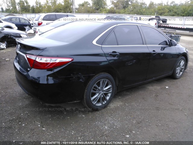 4T1BF1FK4FU006208 - 2015 TOYOTA CAMRY LE/XLE/SE/XSE 黑色 照片 4