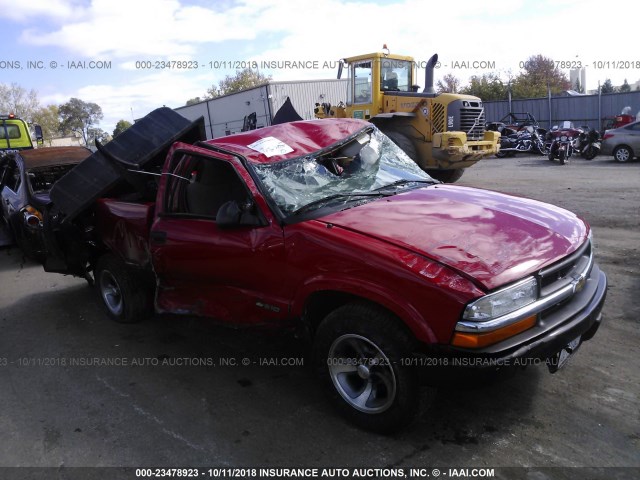 1GCCS14W228207702 - 2002 CHEVROLET S TRUCK S10 RED photo 1