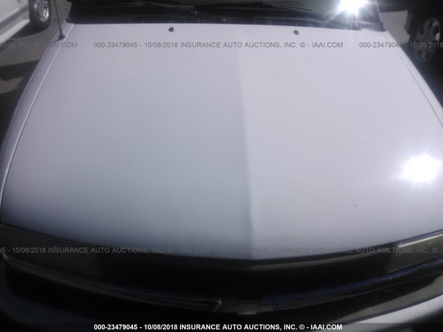1GCCS19H238172767 - 2003 CHEVROLET S TRUCK S10 WHITE photo 10