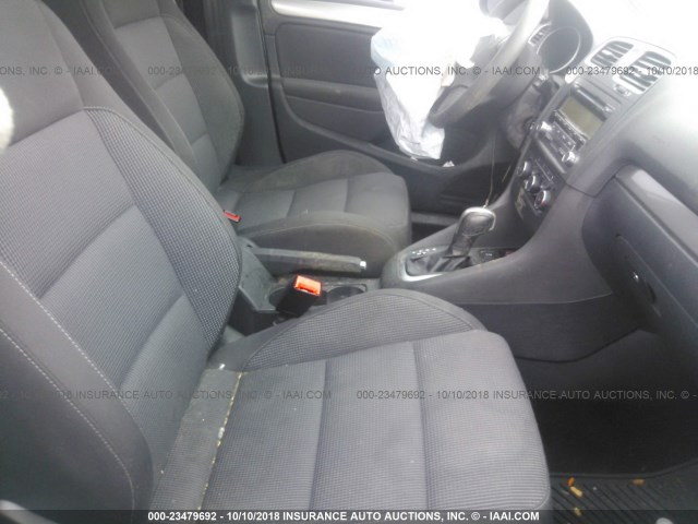 WVWDA9AJXBW110371 - 2011 VOLKSWAGEN GOLF SILVER photo 5