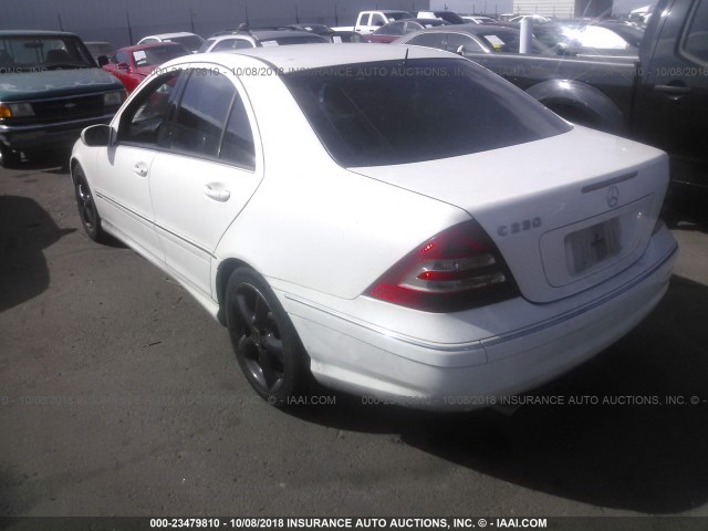 WDBRF52H56F745871 - 2006 MERCEDES-BENZ C GENERATION 2006 230 WHITE photo 3