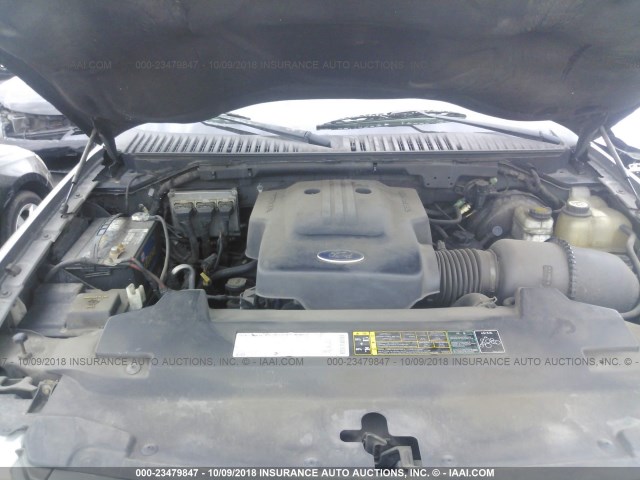 1FMRU15W43LC11120 - 2003 FORD EXPEDITION XLT GRAY photo 10