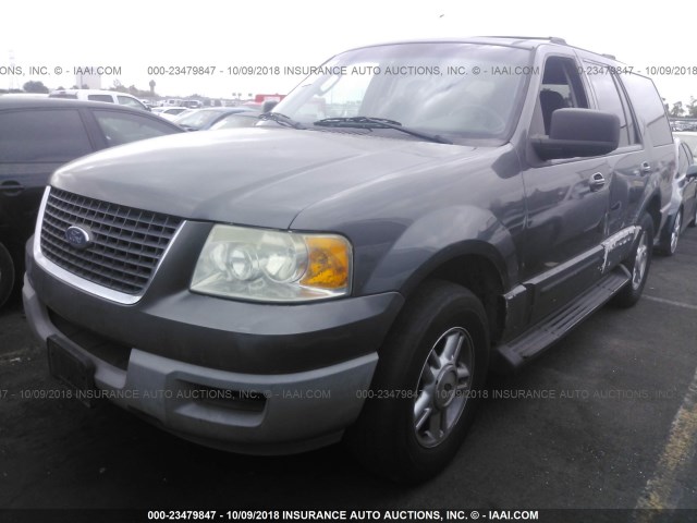1FMRU15W43LC11120 - 2003 FORD EXPEDITION XLT GRAY photo 2