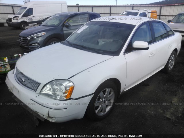 1FAHP241X7G108775 - 2007 FORD FIVE HUNDRED SEL WHITE photo 2