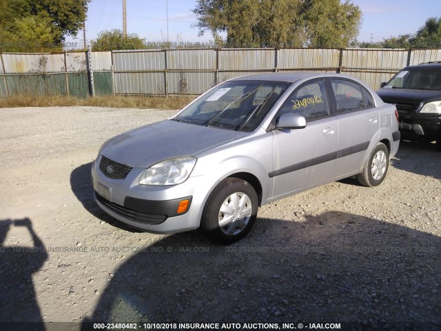 KNADE123686401607 - 2008 KIA RIO LX/SX SILVER photo 2