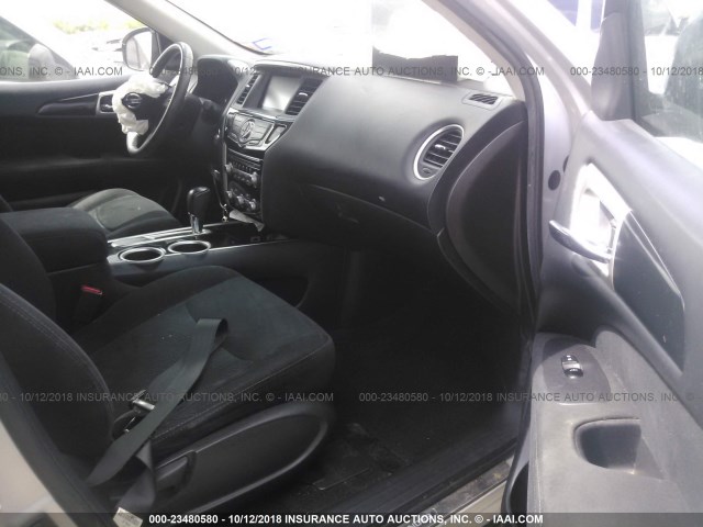 5N1AR2MNXEC604913 - 2014 NISSAN PATHFINDER S/SV/SL/PLATINUM SILVER photo 5