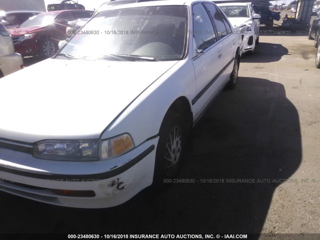 JHMCB7656NC034872 - 1992 HONDA ACCORD LX/EX WHITE photo 6