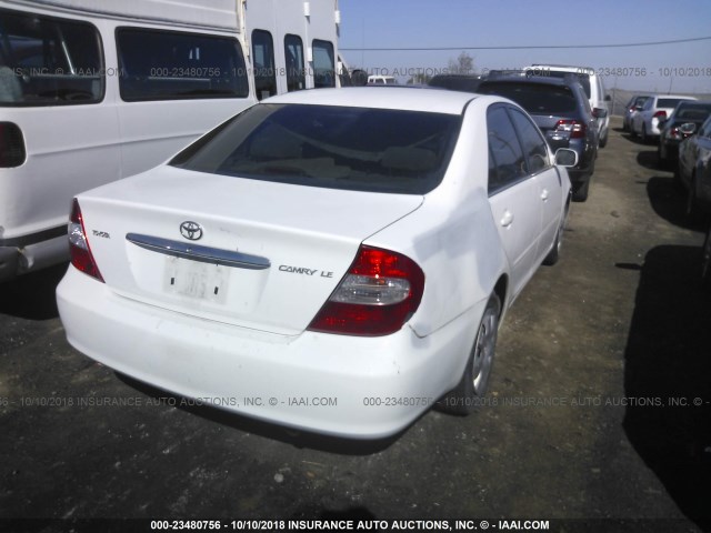 4T1BE32K54U274637 - 2004 TOYOTA CAMRY LE/XLE/SE WHITE photo 4