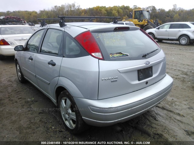 1FAFP37N77W330983 - 2007 FORD FOCUS ZX5/S/SE/SES 银色 照片 3