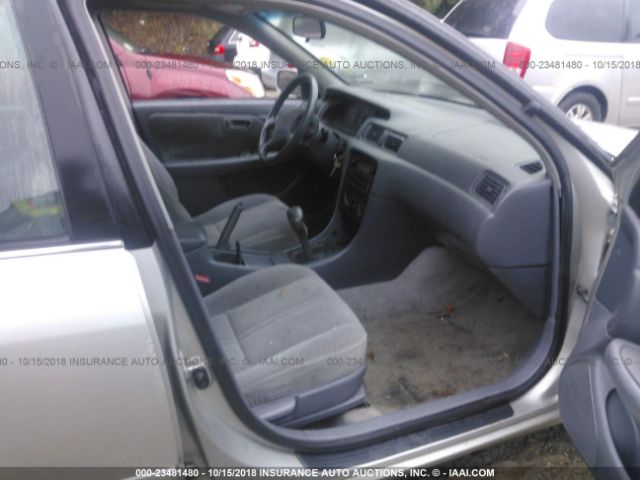 4T1BG22K41U789404 - 2001 TOYOTA CAMRY CE/LE/XLE 银色 照片 5