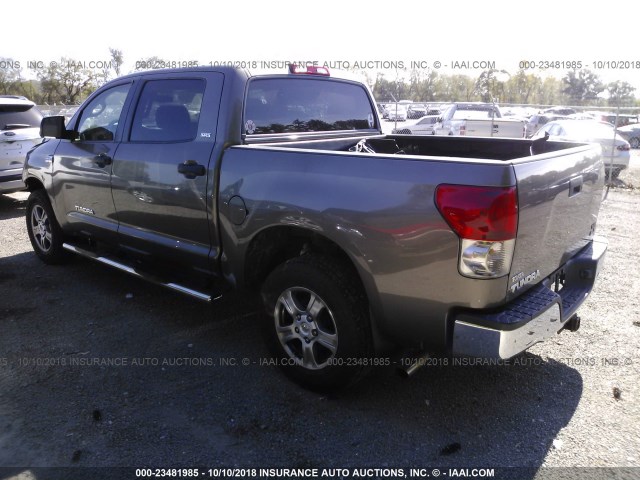 5TBDV54178S492899 - 2008 TOYOTA TUNDRA CREWMAX/CREWMAX SR5 GRAY photo 3