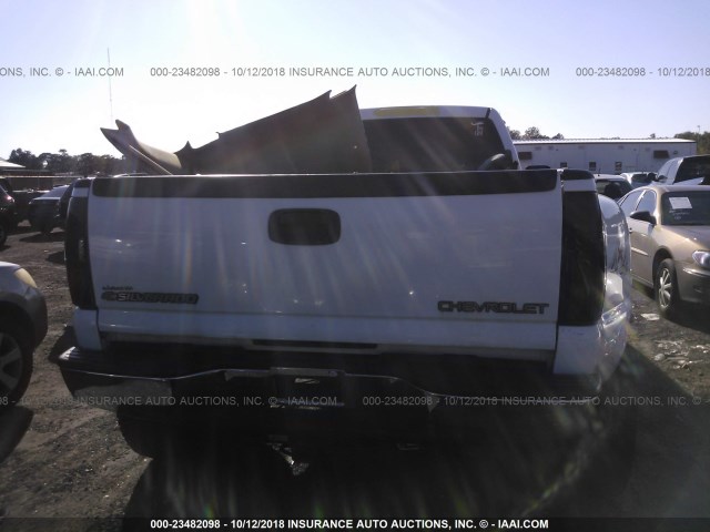 1GCJK33235F932419 - 2005 CHEVROLET SILVERADO K3500 WHITE photo 8