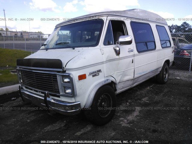 2GBEG25K4J4123168 - 1988 CHEVROLET G20 WHITE photo 2