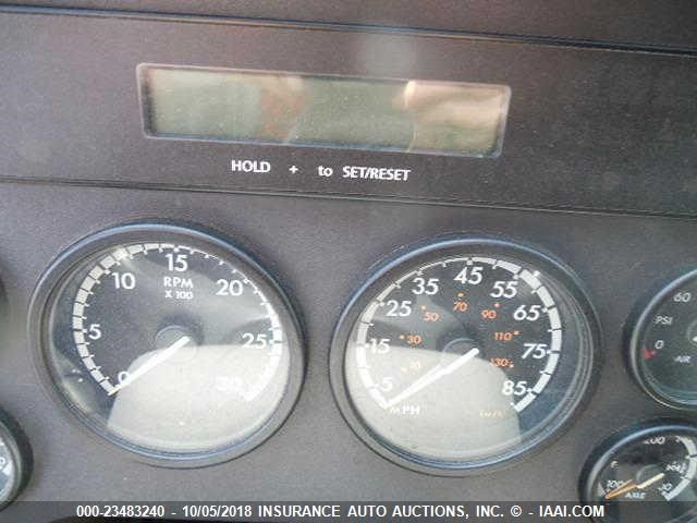 3AKJGLDR3ESFL4349 - 2014 FREIGHTLINER CASCADIA 125  PURPLE photo 6