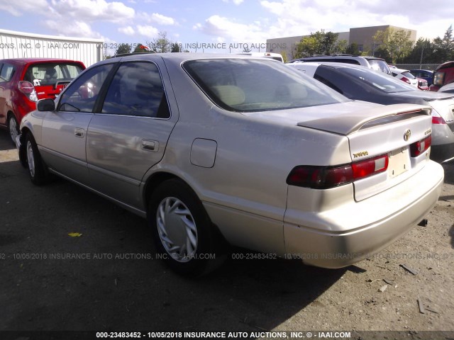JT2BF22K5V0005115 - 1997 TOYOTA CAMRY LE/XLE TAN photo 3