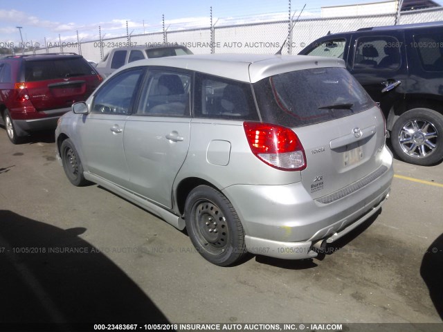 2T1KR32EX3C071242 - 2003 TOYOTA COROLLA MATRIX XR SILVER photo 3